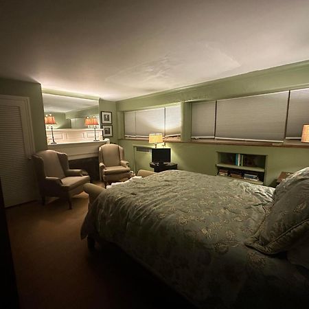 The Oaks B&B Hotel And Spiritual Center 제임스타운 외부 사진