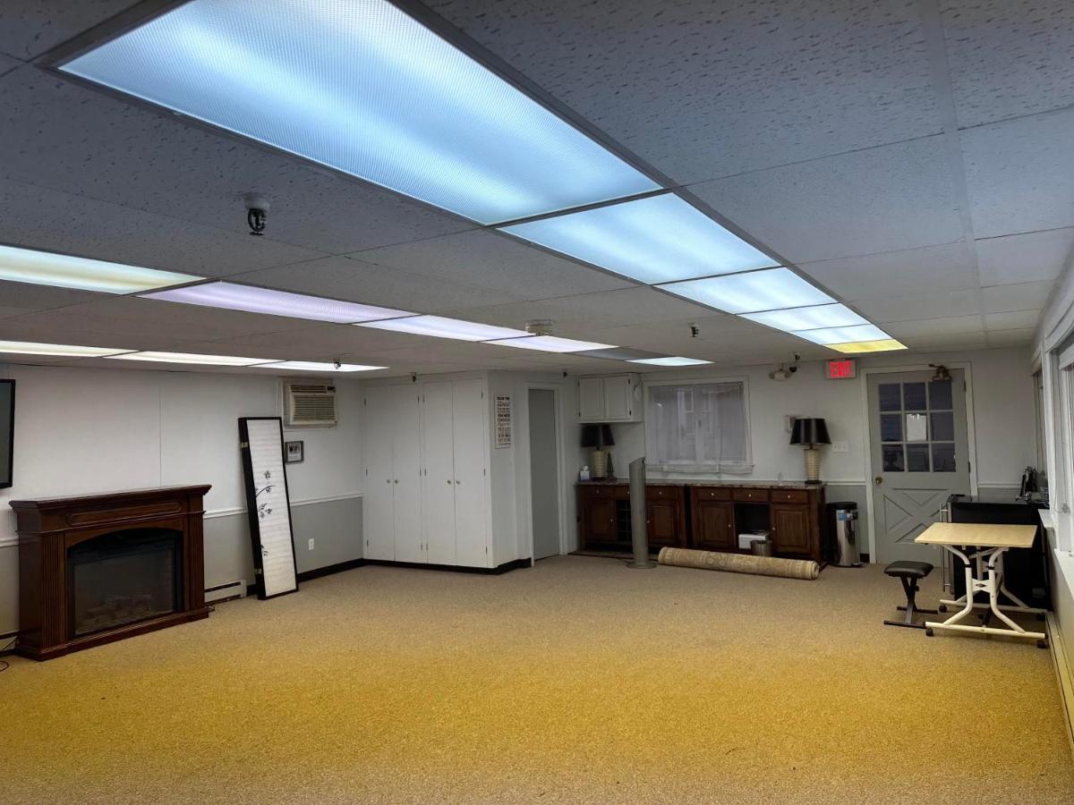 The Oaks B&B Hotel And Spiritual Center 제임스타운 외부 사진